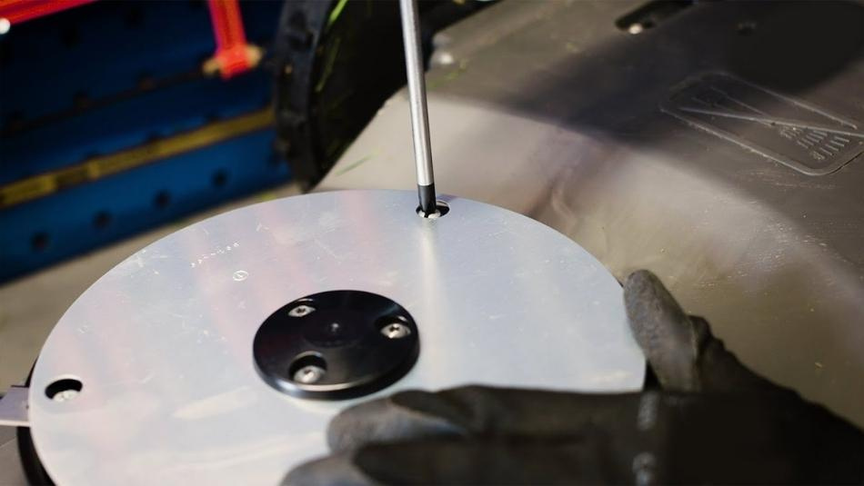 Hur ofta bör man byta knivarna på Automower?