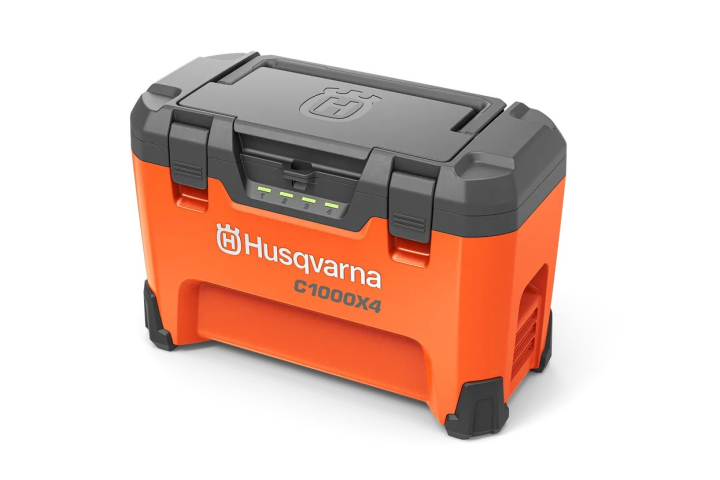 Husqvarna batteriladdare C1000X4 i gruppen Husqvarna Skog och Trädgårdsprodukter / Husqvarna Batteridrivna Maskiner / Tillbehör batteridrivna maskiner hos GPLSHOP (9707048-01)